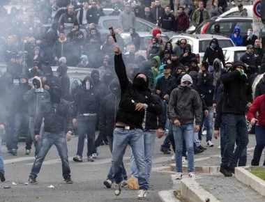 Βίντεο από τα επεισόδια μεταξύ των οπαδών Ιντερ & Νάπολι: 1 νεκρός οπαδός της Ιντερ - 4 μαχαιρωμένοι οπαδοί της Νάπολι